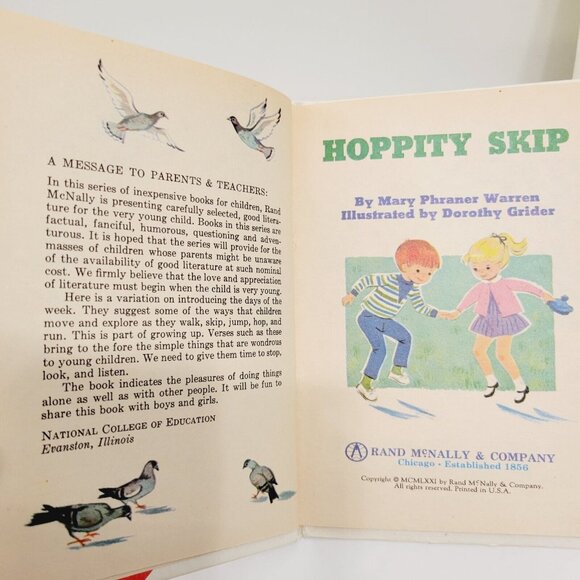 3 Vtg Mini Kids Rand McNally Books Hoppity Skip Policeman Dan Little Toy Train - Picture 5 of 14
